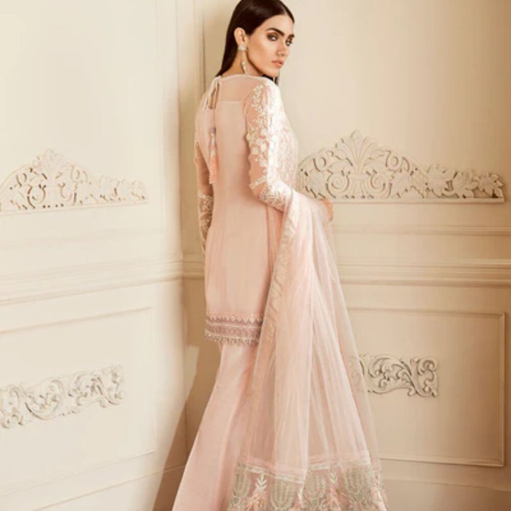 Baroque: Embroidered Chiffon 3-piece Suite in peachpink